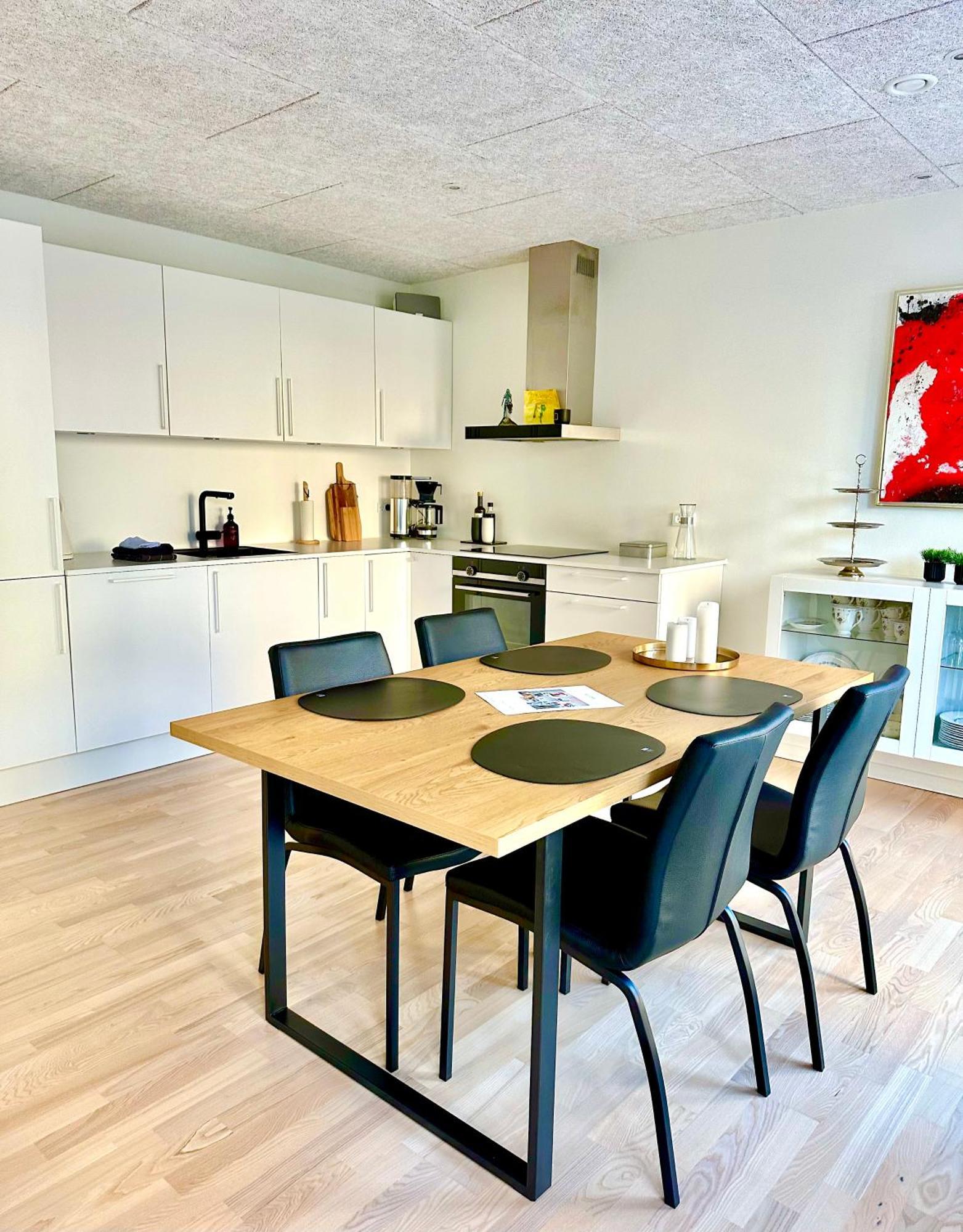 Luxury New Cozy And Quietly 95M2 Apartment ทอร์สเฮาน์ ภายนอก รูปภาพ